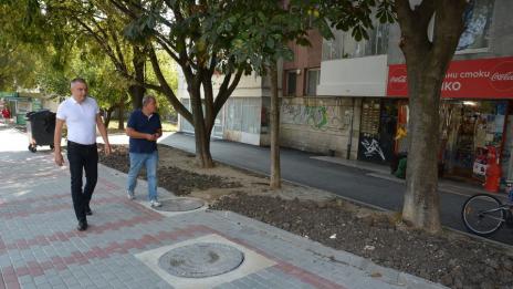 Работа и пак работа, кметът с нова порция снимки във Фейсбук