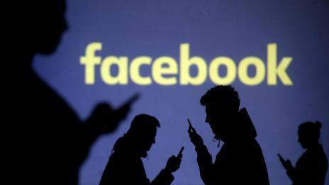 Сравниха въздействието на Facebook с това на хероина