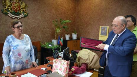 Отличиха Административния ръководител на Апелативна прокуратура-Варна с кортик „За заслуга“