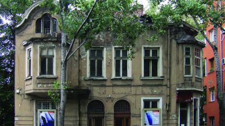 Боил Банов: Ще изискаме Двойната къща да бъде възстановена във вида, в който е била