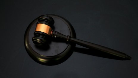 6 месеца затвор с 3-годишен изпитателен срок за куриер във Варна присвоил над 3500 лева от оборота