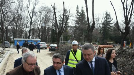 Министърът на регионалното развитие и благоустройството: Кадрите в строителството не достигат