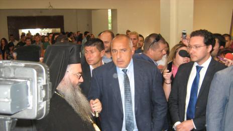Страната ни вече се задъхва от бежанците