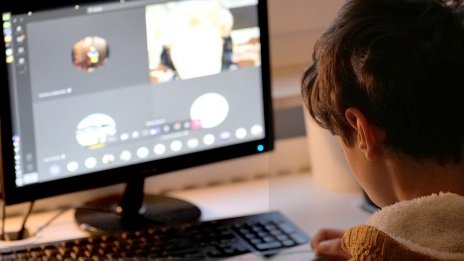 Чат за дрога, а вътре в него – шестокласници питат: Колко е дозата?