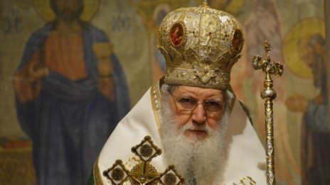 Патриарх Неофит с послание за мир и единство на Петдесетница
