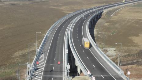 Камионите ще плащат тол такси за 3115 км пътища в страната