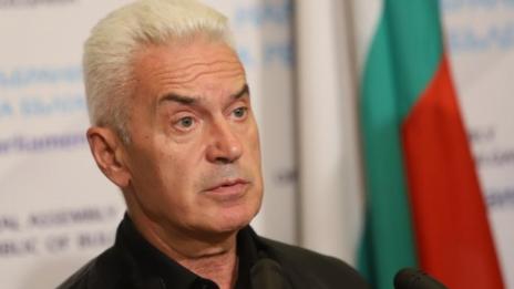 Прокуратурата погна Волен Сидеров заради църквата  