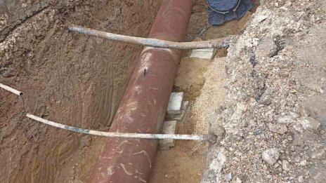 Доставиха новата тръба за спукания магистрален водопровод във Варна