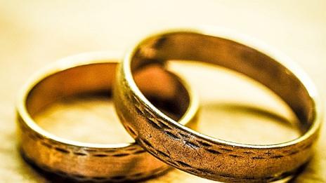 Рощок търси двойка, сключила брак на 24-ти юни