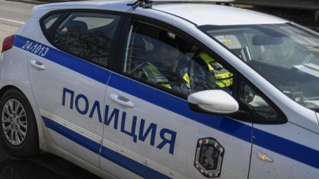 Откриха тротил в кола до училище в Стара Загора