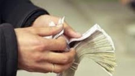 Жена даде 30 000 лева и злато на телефонни измамници
