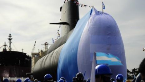 Няма и следа от аржентинската подводница