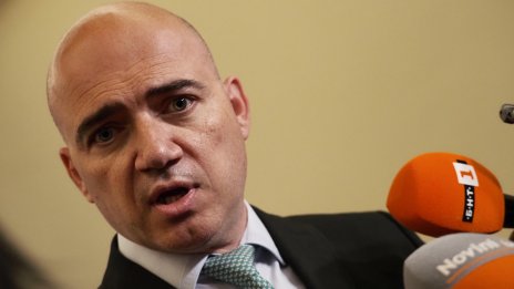 Министърът на туризма: Имаме проблем, губим туристи
