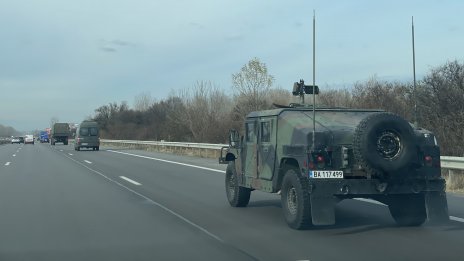 Започва придвижване на военнослужещи и военна техника за участие в планирани учения