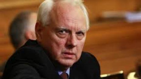 Искат край на Комисията по досиетата