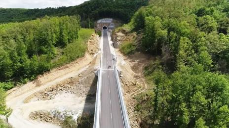 Борисов инспектира новия обходен път на Габрово