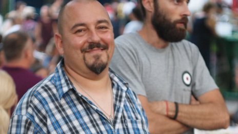 Варненец пусна анкета за избор за нов паметник - от гларус, през Лили Иванова до златното съкровище