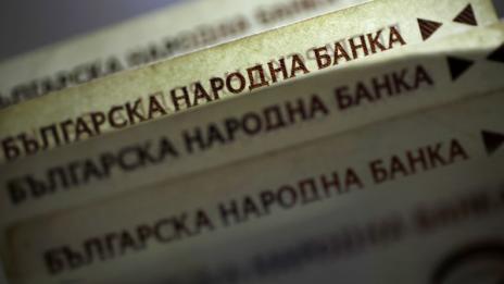 Баба от Приморско "капарира" климатици с 10 000 лв.