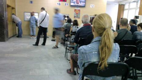 Утре гишетата на КАТ Варна ще работят със забавяне