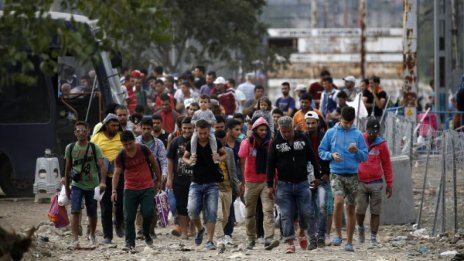 Квотата за нас: 2100 бежанци и 12,6 млн. евро от ЕС