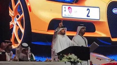 12-годишен ученик си купи номер за кола за 400 000 долара