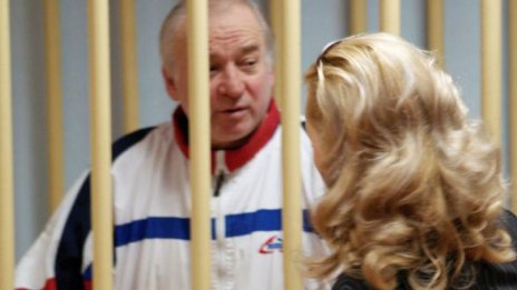 Отровеният руски шпионин Скрипал и дъщеря му са в кома
