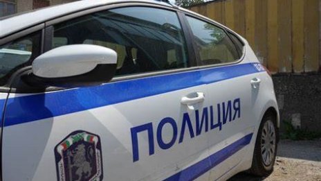 50-годишен варненец, налетял на полицаи, получи пробация