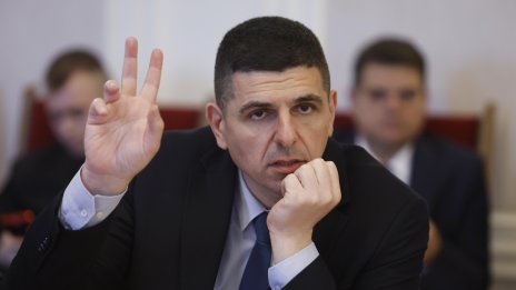 Мирчев пита:  Какво обеща Радев на Турция, за да замрази Ердоган договора с "Боташ"?