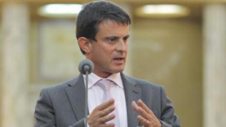 Премиерът на Франция няма да отстъпва пред протестиращите