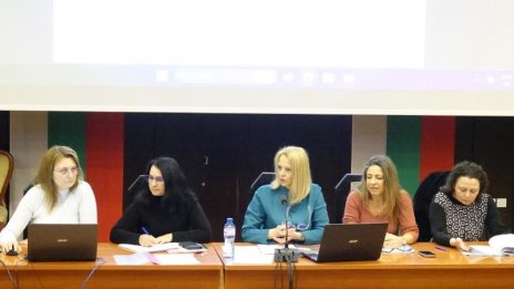 Подпомагат 66 варененски двойки за ин витро процедури