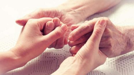 Нова социална услуга подпомага 728 граждани на Варна