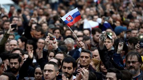 Демонстранти в Словакия искат независимо разследване за убийството на Куциак