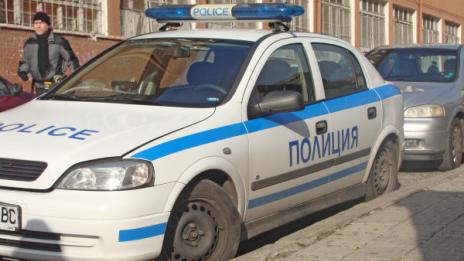 Задържаха двама търговци на гласове, плащали по 70 лв.