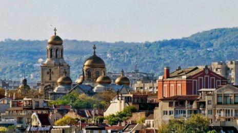 Празникът на Варна – 15 август ще бъде неприсъствен ден 