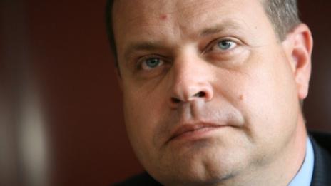Разпитваха бившия шеф на АПИ 4 часа