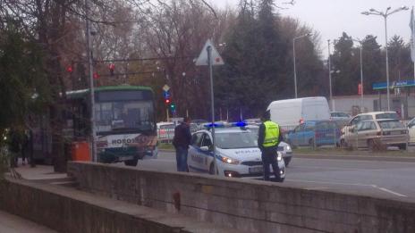 Автобус премаза крака на малко момиче във Варна(Обновена)