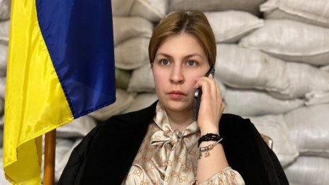 Украйна очаква да получи статут на страна кандидатка за членство в ЕС през юни