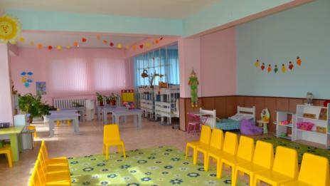 Учителите във варненските градини с още месец платен отпуск, директорите с близо 3 месеца