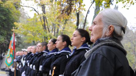 Почетоха с венци и цветя загиналите във войните за национално обединение във Варна