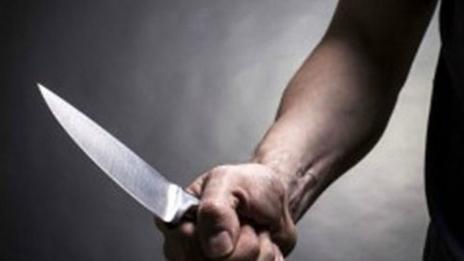 Трима души клаха 19-годишен в Годеч