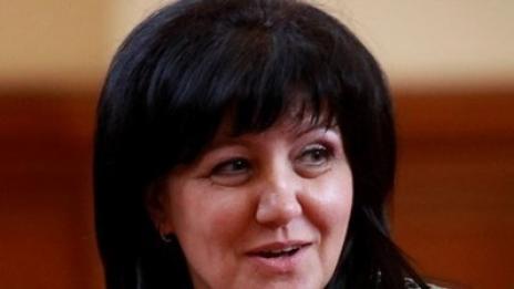 Караянчева: Не съм Жана д'Арк в парламента, но няма да позволя Радан Кънев да помпа мускули на мой гръб