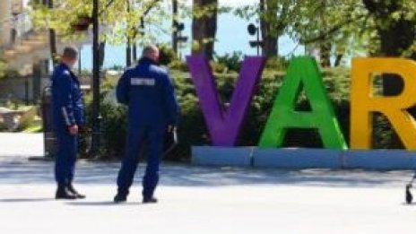 Хванаха двама с метамфетамин в центъра на Варна