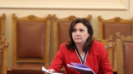 Електронните лични карти се отлагат поне с половин година