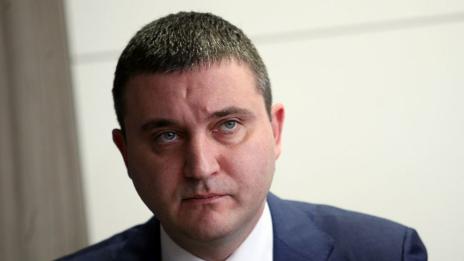 Горанов: България има готовност да плати наведнъж сумата по сделката за изтребителите F-16