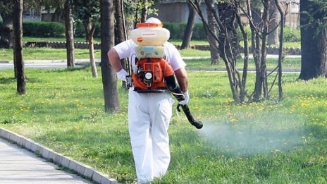 200 декара зелени площи във Варна са обработени против кърлежи