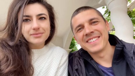 Лена Бориславова стана майка на момиченце