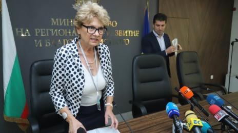 Виолета Комитова: Изграждането на АМ „Хемус” няма как да завърши през 2024 г.