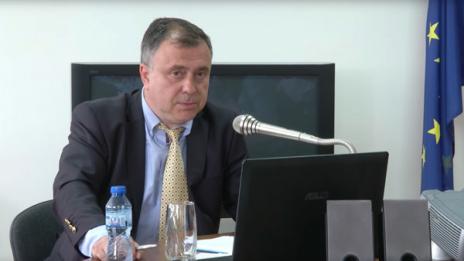 Новият шеф на БНР поиска оставката на целия УС  