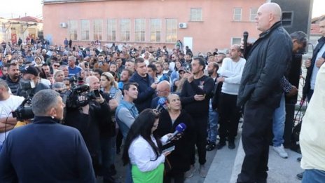 Политици нямаше, Гешев отиде. "Факултето" ври след убития таксиджия