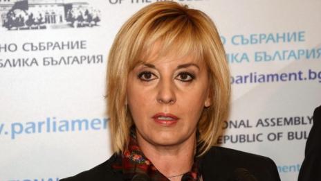 В БСП зрее напрежение, има ли кръг "Манолова"?